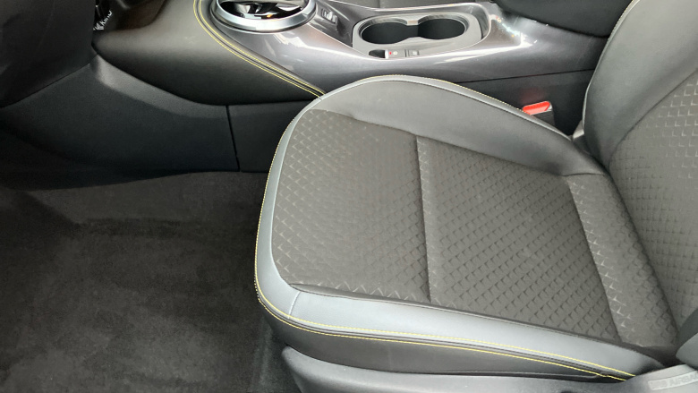 Nissan Juke 1.0 DiG-T 114 Kiiro 5dr DCT Petrol Hatchback